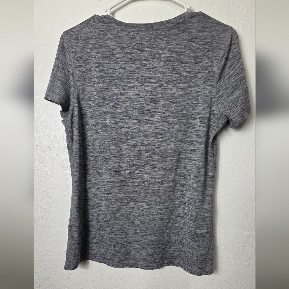 Athletic Works T-Shirt Women's Size S Gray Heather V-neck Activewear Short Slv - Picture 3 of 6